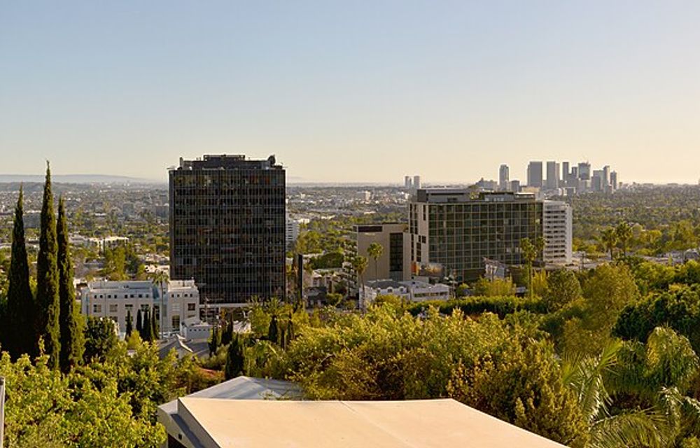 The Bird Streets, Beverly Hills